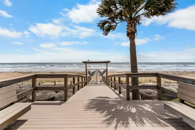 14 Blue Heron Circle, Jamaica Beach, TX 77554 - Photo 2
