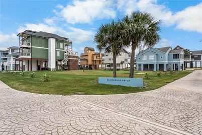 14 Blue Heron Circle, Jamaica Beach, TX 77554 - Photo 6