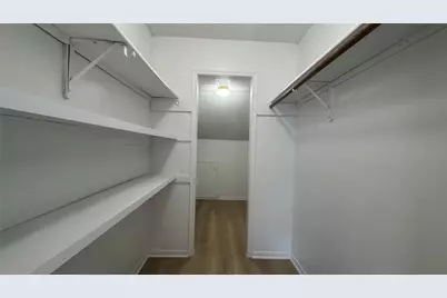 9826 Chiselhurst Drive, Houston, TX 77065 - Photo 18