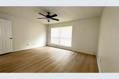 9826 Chiselhurst Drive, Houston, TX 77065 - Photo 14