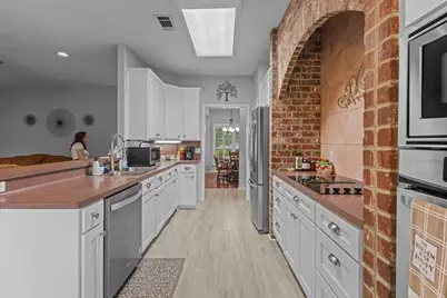 919 Huckleberry, Village Mills, TX 77663 - Photo 10