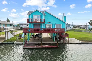 21902 Lampasas Dr, Galveston, TX 77554 - Photo 2