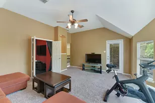 13502 Hammond Hills Ln, Houston, TX 77044 - Photo 24