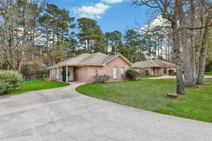 206 Graham Rd, Huntsville, TX 77340 - Photo 1