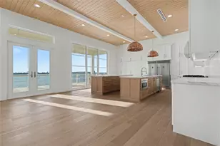 426 81st St, Galveston, TX 77554 - Photo 14