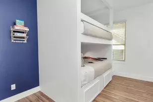 2825 Ball St, Galveston, TX 77550 - Photo 40
