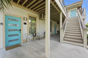 2825 Ball St, Galveston, TX 77550 - Photo 2