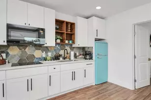 2825 Ball St, Galveston, TX 77550 - Photo 22