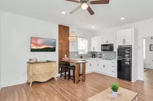 2825 Ball St, Galveston, TX 77550 - Photo 36