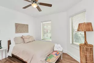 2825 Ball St, Galveston, TX 77550 - Photo 10
