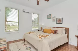 2825 Ball St, Galveston, TX 77550 - Photo 30