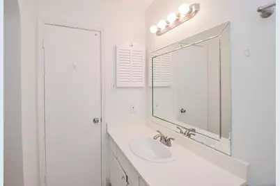 854 Wax Myrtle Lane #A, Houston, TX 77079 - Photo 24