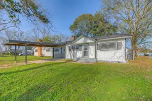 1606 E Taylor Lake Cir, Livingston, TX 77351 - Photo 2