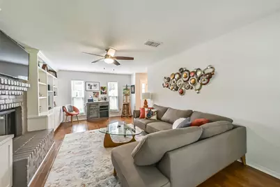 905 Essex Drive, Friendswood, TX 77546 - Photo 12