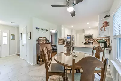 905 Essex Drive, Friendswood, TX 77546 - Photo 14