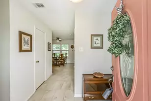 905 Essex Dr, Friendswood, TX 77546 - Photo 8