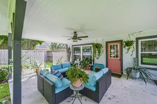 905 Essex Dr, Friendswood, TX 77546 - Photo 38