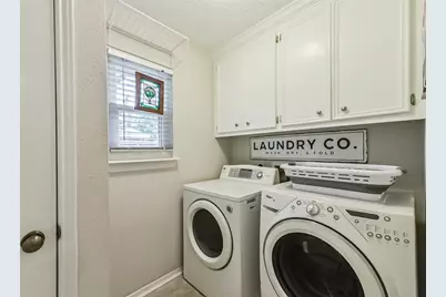 905 Essex Drive, Friendswood, TX 77546 - Photo 22
