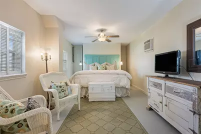 1247 Bay Street, Crystal Beach, TX 77650 - Photo 38