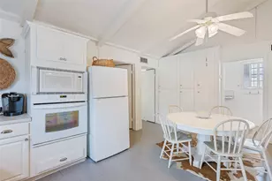 1247 Bay St, Crystal Beach, TX 77650 - Photo 26