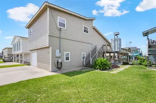 1247 Bay St, Crystal Beach, TX 77650 - Photo 50