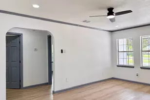 317 San Jacinto St, La Porte, TX 77571 - Photo 4