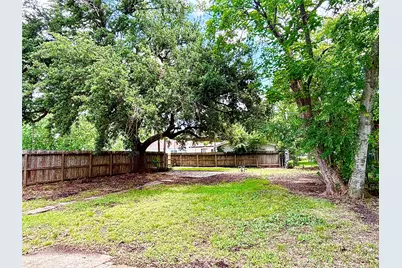 317 San Jacinto Street, La Porte, TX 77571 - Photo 14