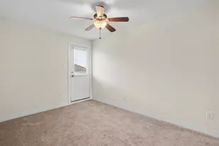 24 Tassia Ln, Houston, TX 77058 - Photo 28