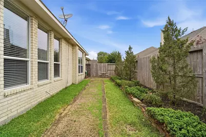 2419 S Venice Drive, Pearland, TX 77581 - Photo 40