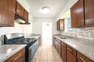 2723 N Brompton Dr, Pearland, TX 77584 - Photo 10