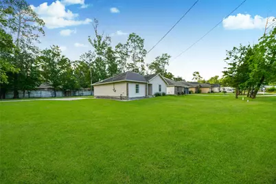 10920 Fairview Drive, Conroe, TX 77385 - Photo 8