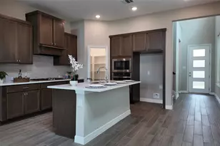 360 Mallorn Ln, Montgomery, TX 77316 - Photo 6