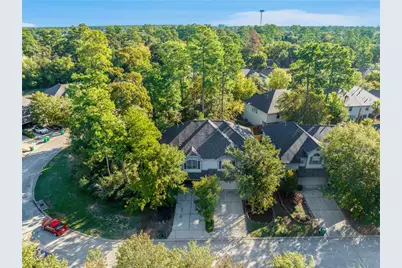 111 W Burberry Circle, The Woodlands, TX 77384 - Photo 34