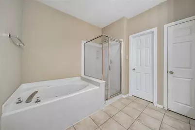 111 W Burberry Circle, The Woodlands, TX 77384 - Photo 22