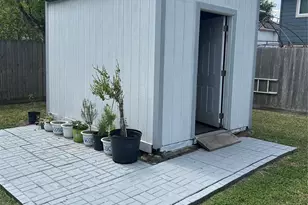 16346 St Helena Way, Houston, TX 77053 - Photo 32