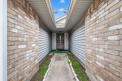 15910 Mission Village Drive, Houston, TX 77083 - Photo 4