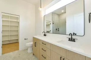 164 Wallace St, Houston, TX 77022 - Photo 10