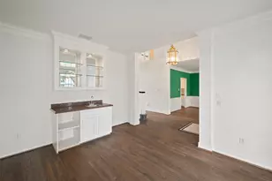 4006 Chatham Ln, Houston, TX 77027 - Photo 8