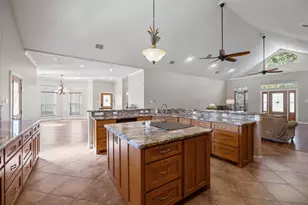 3998 County Rd 612, Angleton, TX 77515 - Photo 16