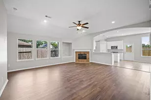 444 Decoster Blvd, Alvin, TX 77511 - Photo 6