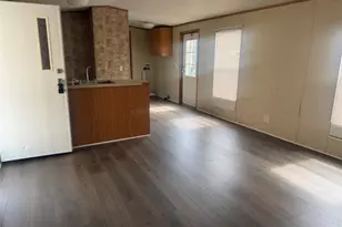 601 Clear Lake Rd, Highlands, TX 77562 - Photo 8
