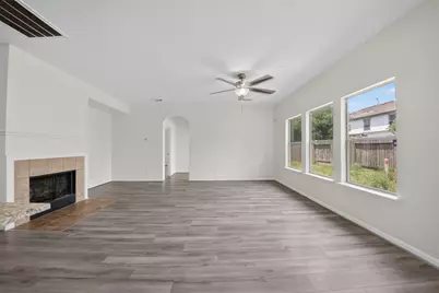1318 Hawks Nest Drive, Houston, TX 77067 - Photo 16