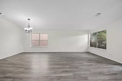 1318 Hawks Nest Drive, Houston, TX 77067 - Photo 4