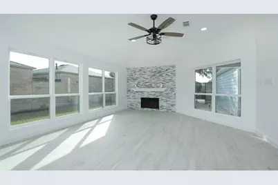 8518 Furlong Lane, Houston, TX 77071 - Photo 8