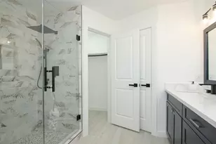 8518 Furlong Ln, Houston, TX 77071 - Photo 24