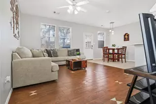 418 Folk Crest Ln, Dickinson, TX 77539 - Photo 6
