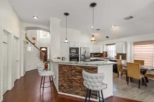 723 Avery Dr, Sugar Land, TX 77479 - Photo 12