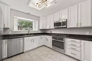 707 Montclair Blvd, Sugar Land, TX 77478 - Photo 8