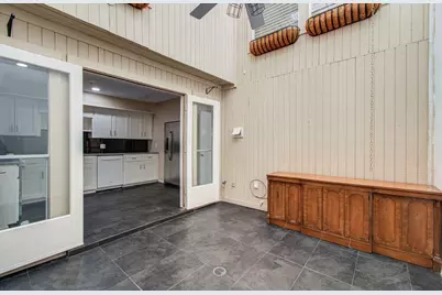 5230 Woodlawn Place, Bellaire, TX 77401 - Photo 14