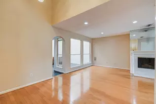 5230 Woodlawn Pl, Bellaire, TX 77401 - Photo 12